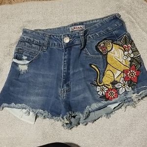 1st Kiss embroidered jean shorts
